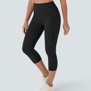 Halara Seamless Flow High Waisted Ruched Capri Yoga Leggings